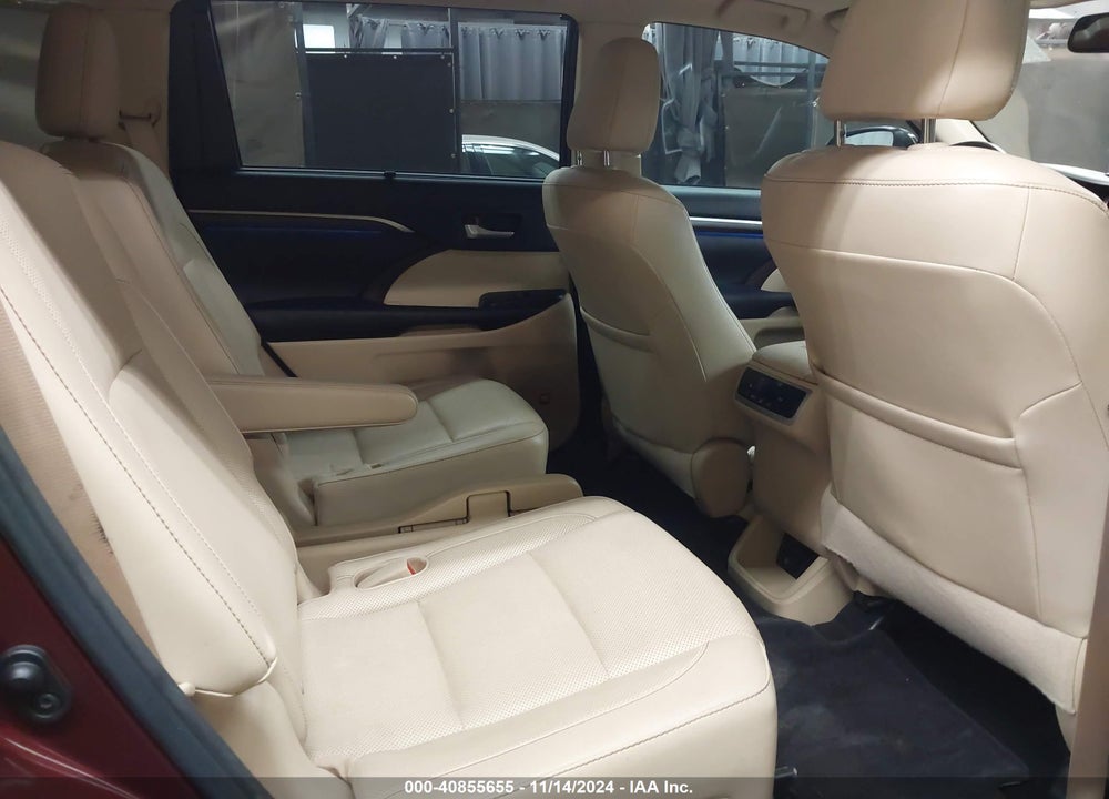 2015 TOYOTA HIGHLANDER LIMITED V6 VIN: 5TDDKRFH0FS208172