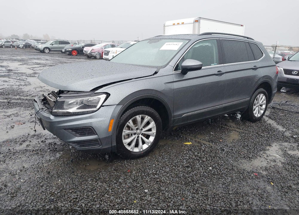 2018 VOLKSWAGEN TIGUAN VIN: 3VV2B7AX0JM120145