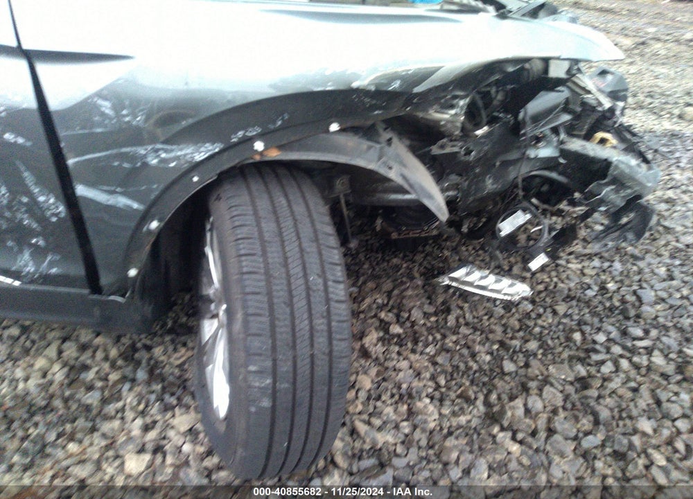 2018 VOLKSWAGEN TIGUAN VIN: 3VV2B7AX0JM120145