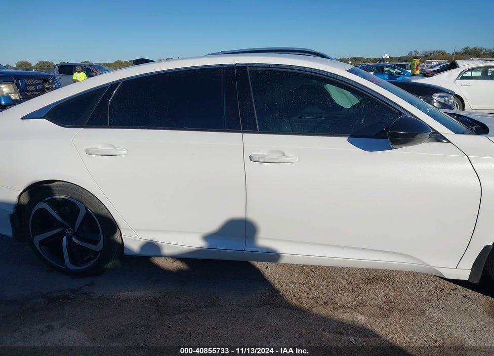 2022 HONDA ACCORD VIN: 1HGCV1F42NA027055