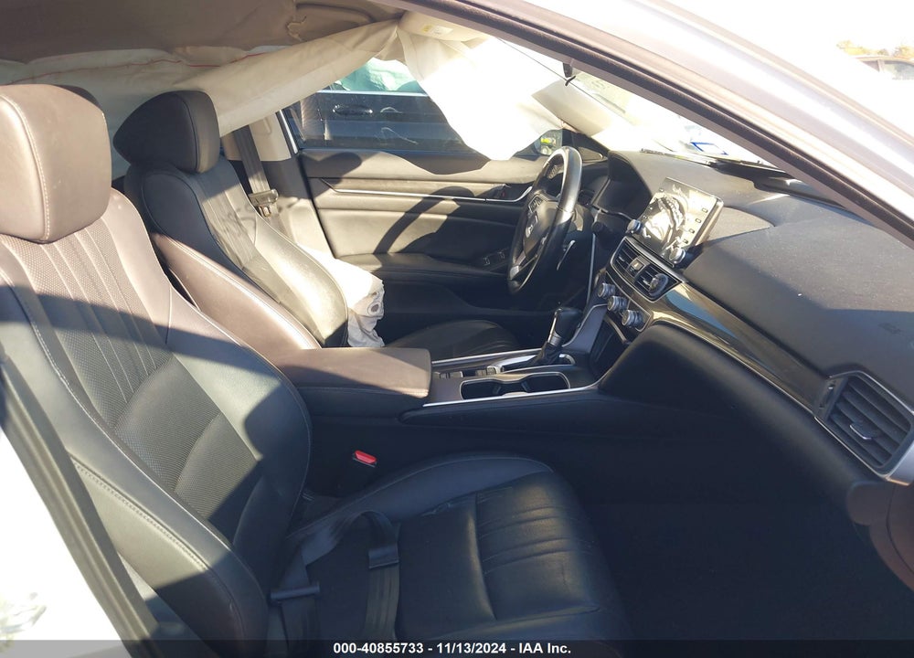 2022 HONDA ACCORD VIN: 1HGCV1F42NA027055