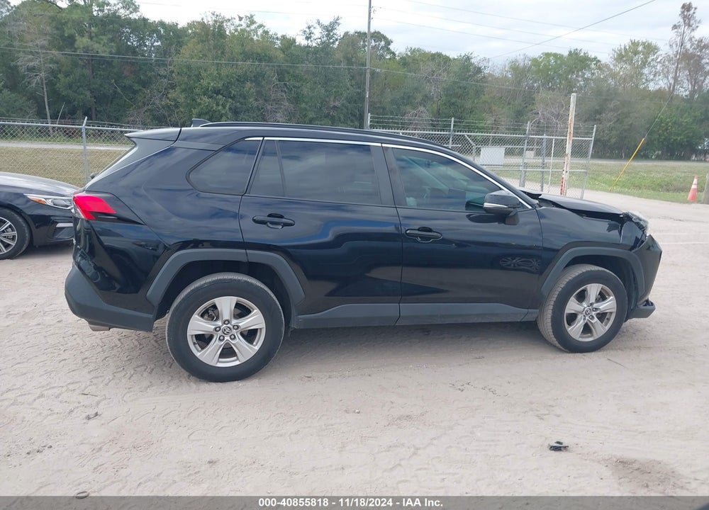 2021 TOYOTA RAV4 XLE VIN: 2T3W1RFV3MW139104