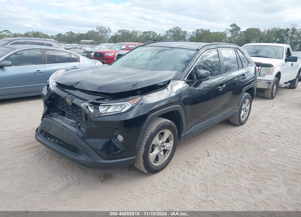 2021 TOYOTA RAV4 XLE VIN: 2T3W1RFV3MW139104
