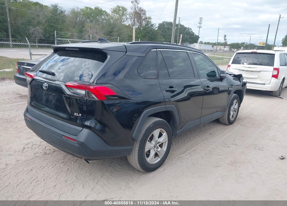 2021 TOYOTA RAV4 XLE VIN: 2T3W1RFV3MW139104