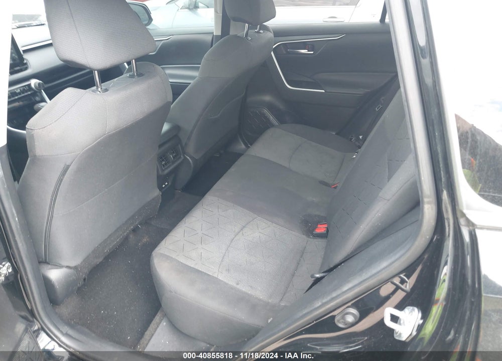 2021 TOYOTA RAV4 XLE VIN: 2T3W1RFV3MW139104