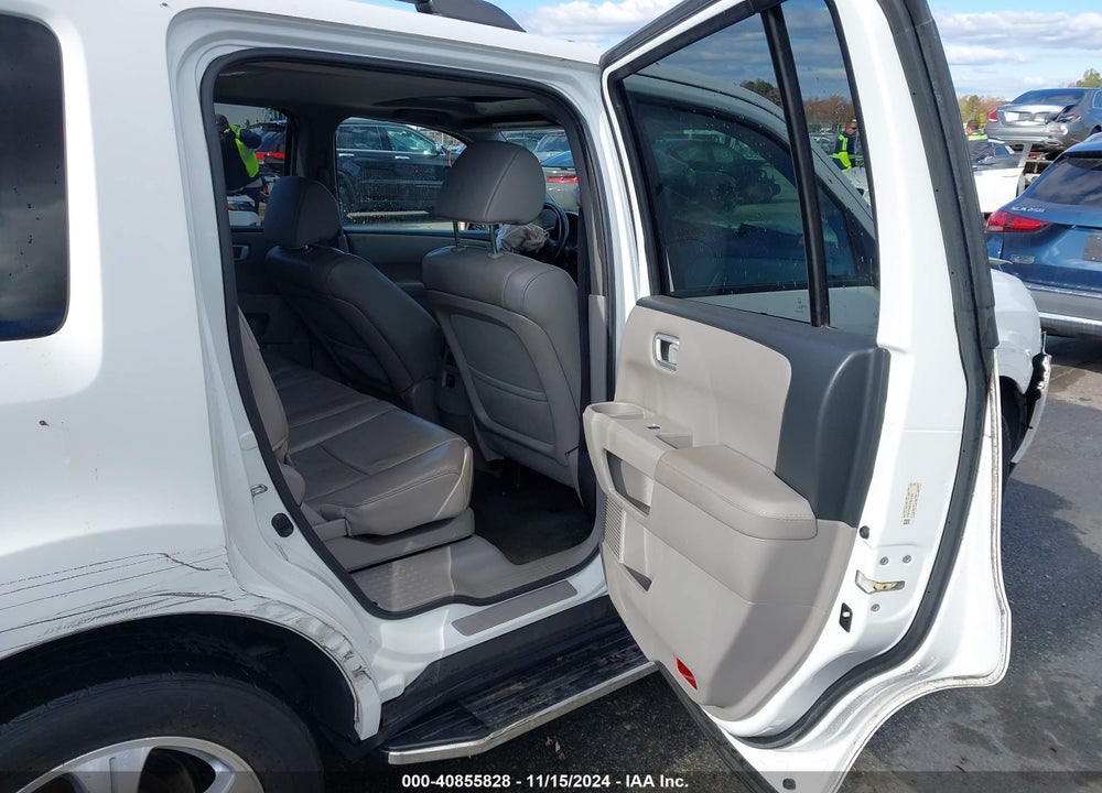 2015 HONDA PILOT EX-L VIN: 5FNYF4H57FB041602