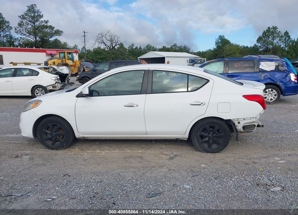 2013 NISSAN VERSA 1.6 SL VIN: 3N1CN7AP0DL888361