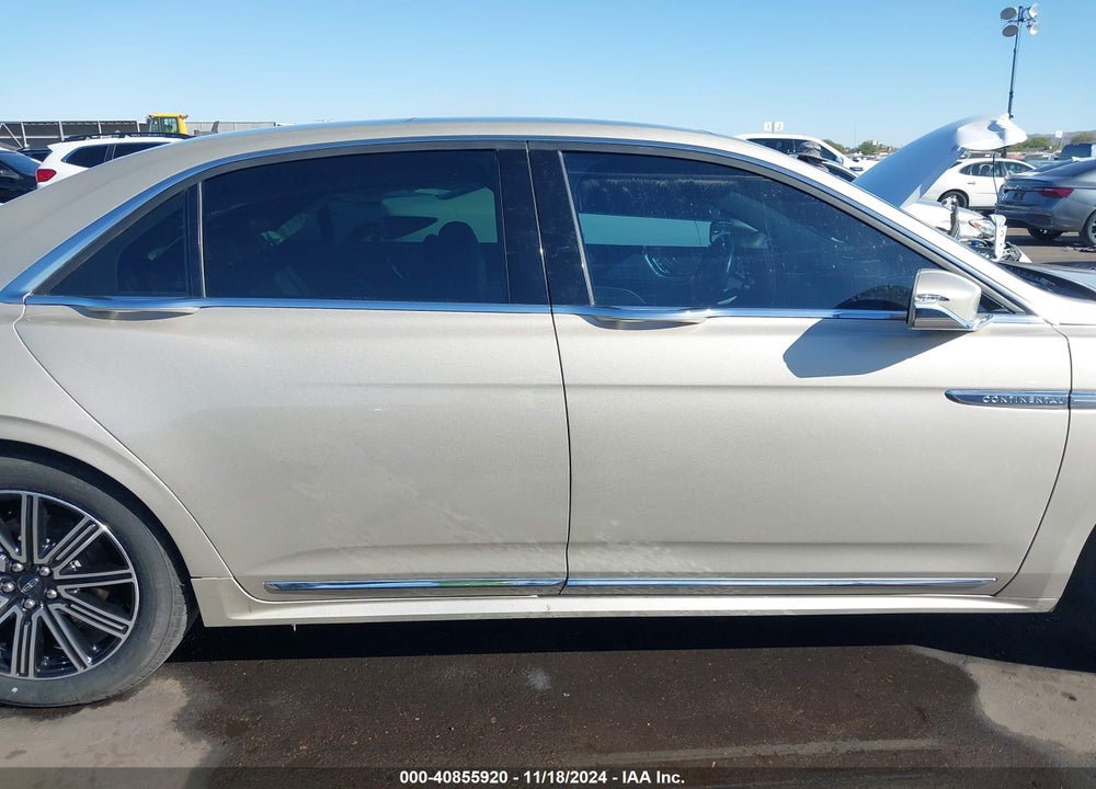 2017 LINCOLN CONTINENTAL RESERVE VIN: 1LN6L9NP6H5624083