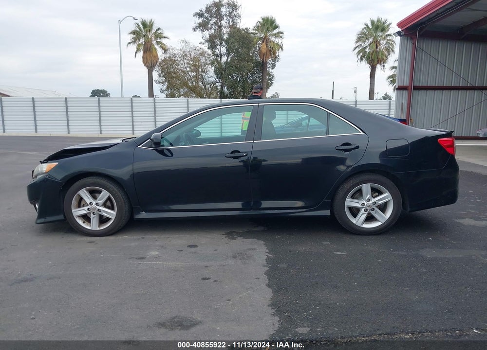 2013 TOYOTA CAMRY SE VIN: 4T1BF1FK3DU688642