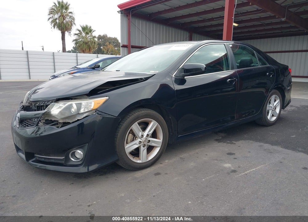 2013 TOYOTA CAMRY SE VIN: 4T1BF1FK3DU688642