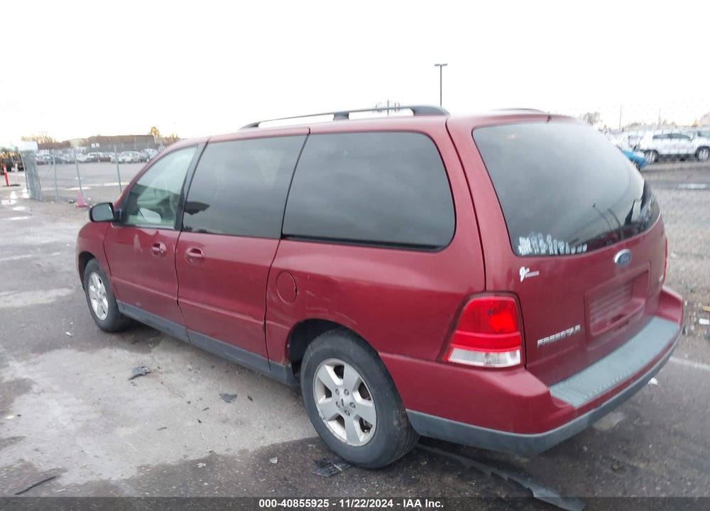 2005 FORD FREESTAR SES VIN: 2FMZA57635BA30106
