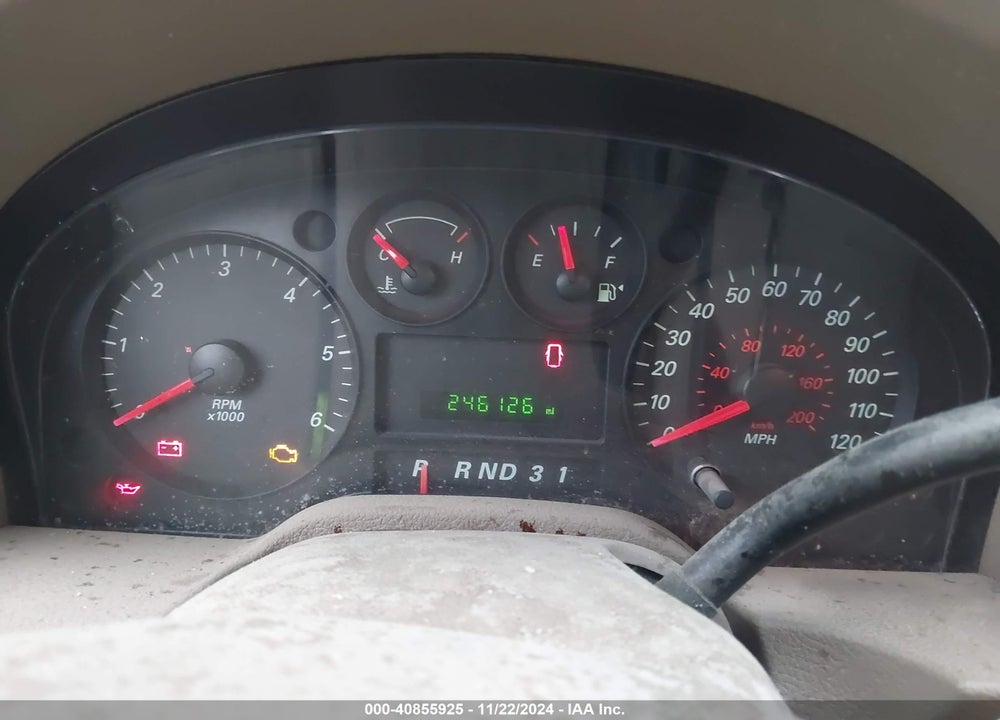 2005 FORD FREESTAR SES VIN: 2FMZA57635BA30106