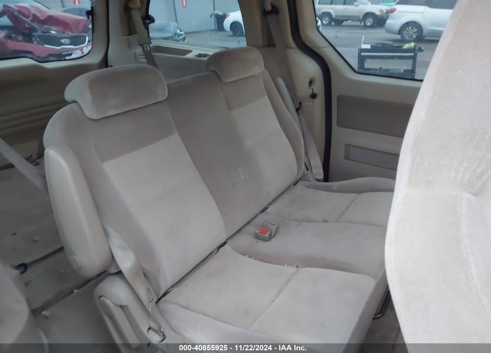 2005 FORD FREESTAR SES VIN: 2FMZA57635BA30106