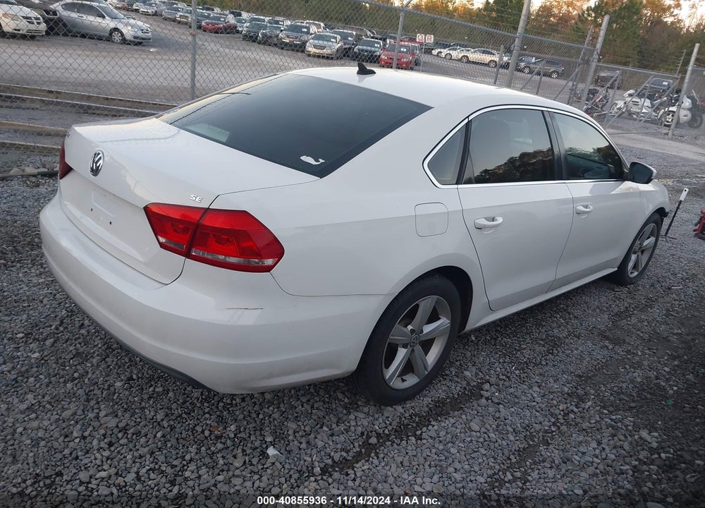 2014 VOLKSWAGEN PASSAT 2.5L SE VIN: 1VWBH7A30EC016835