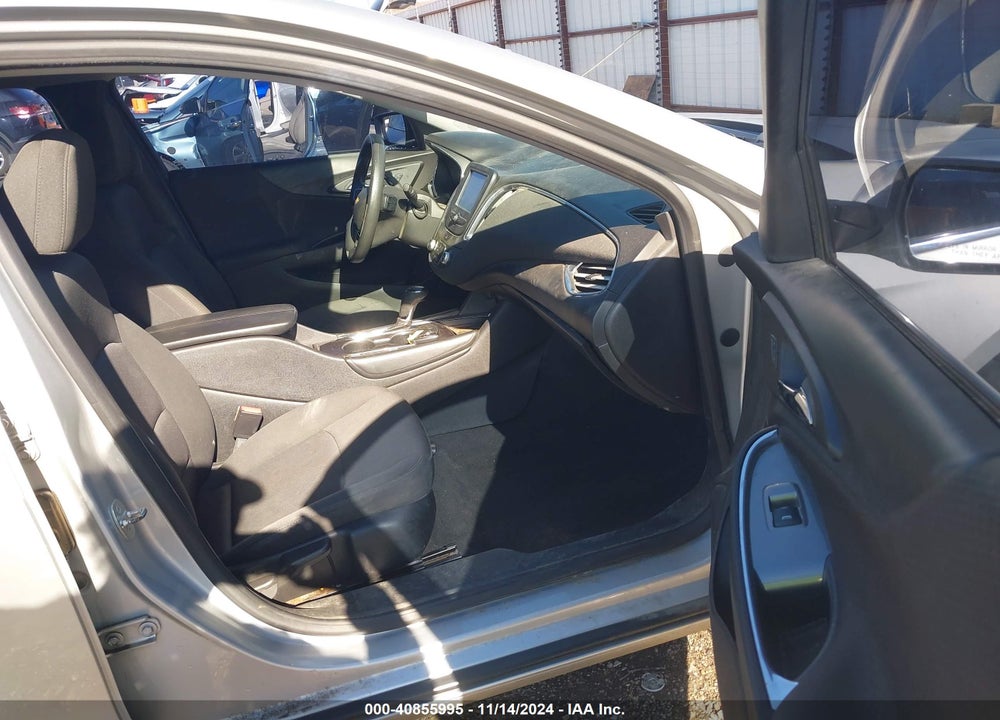 2018 CHEVROLET MALIBU VIN: 1G1ZD5ST3JF139997