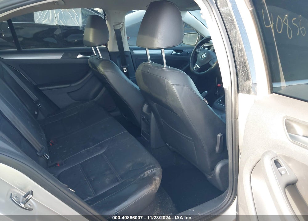 2014 VOLKSWAGEN JETTA 2.0L TDI VIN: 3VW3L7AJ9EM233056