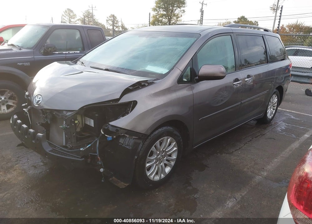 2013 TOYOTA SIENNA XLE LIMITED VIN: 5TDYK3DC5DS347040