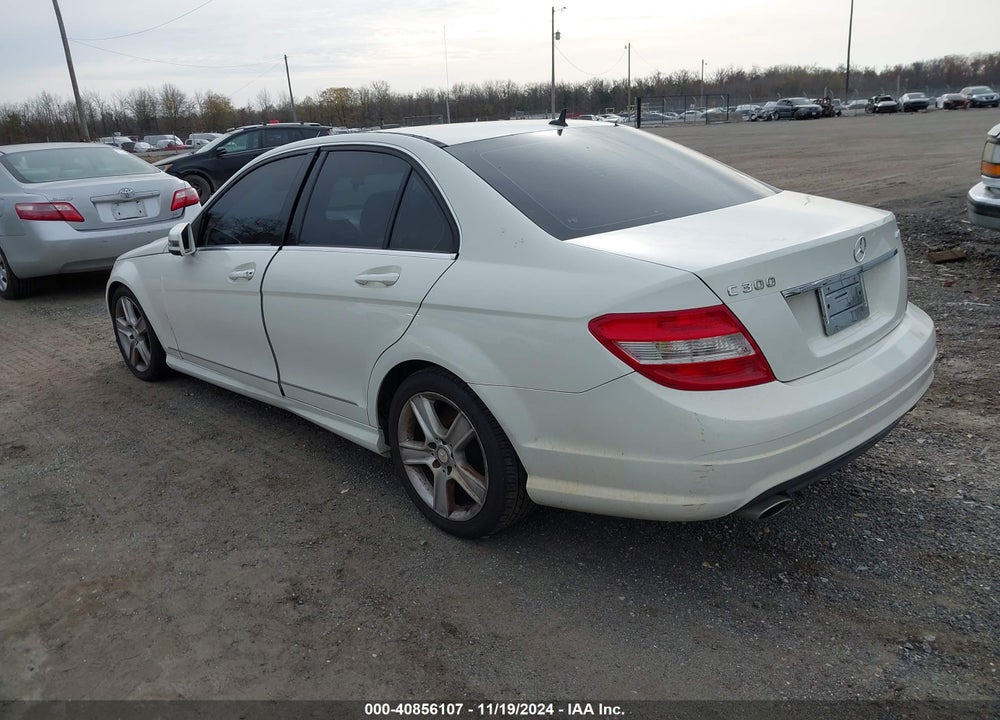2011 MERCEDES-BENZ C 300 LUXURY 4MATIC/SPORT 4MATIC VIN: WDDGF8BB1BR156708