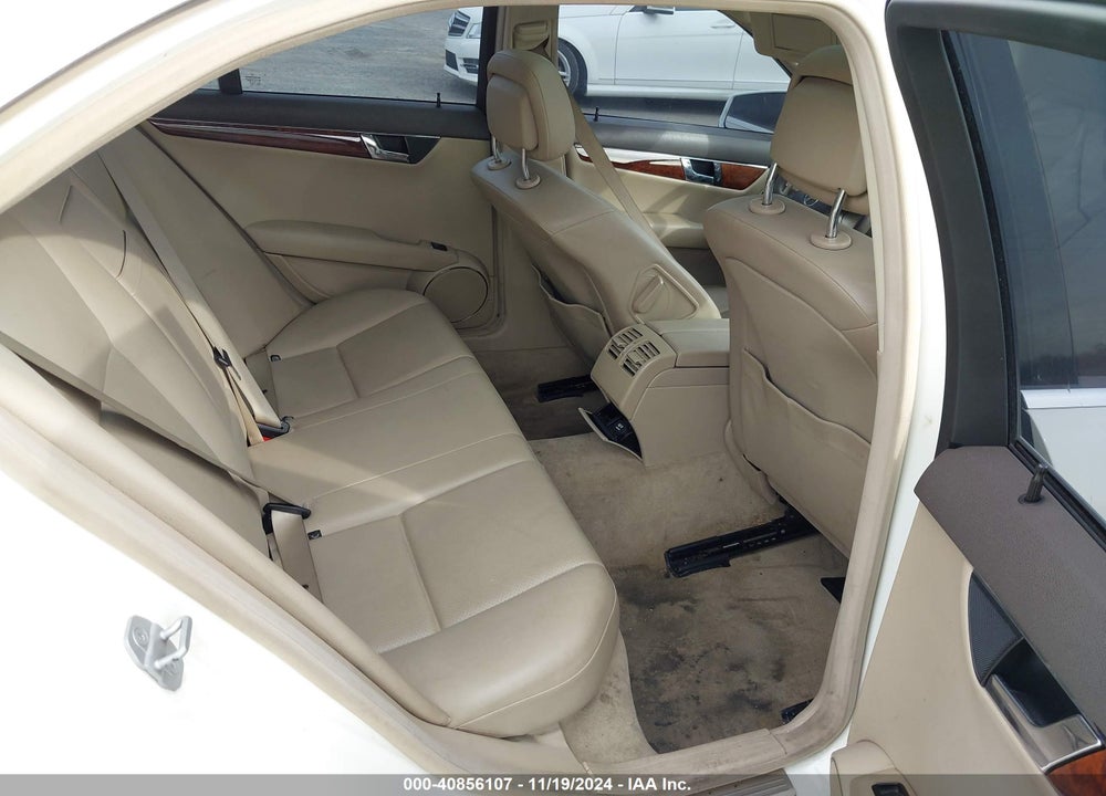 2011 MERCEDES-BENZ C 300 LUXURY 4MATIC/SPORT 4MATIC VIN: WDDGF8BB1BR156708