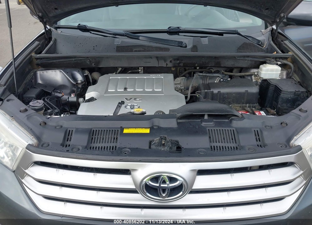 2013 TOYOTA HIGHLANDER PLUS/SE VIN: 5TDZK3EH0DS135385