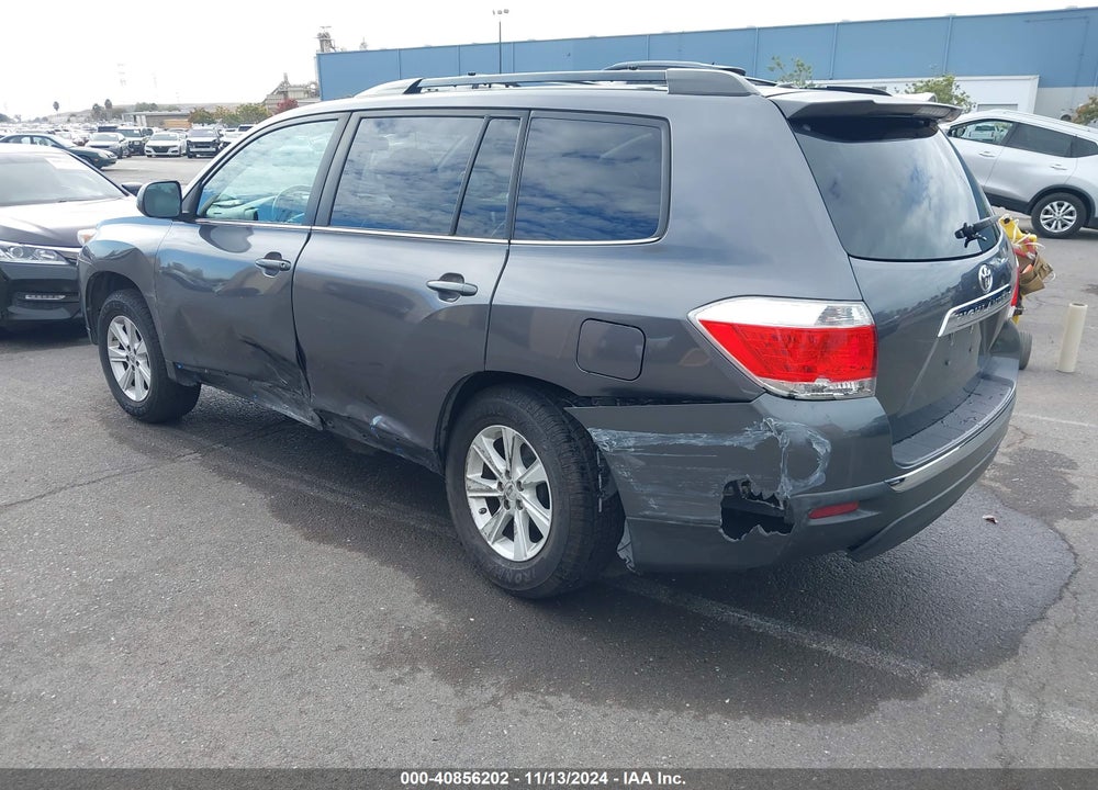 2013 TOYOTA HIGHLANDER PLUS/SE VIN: 5TDZK3EH0DS135385