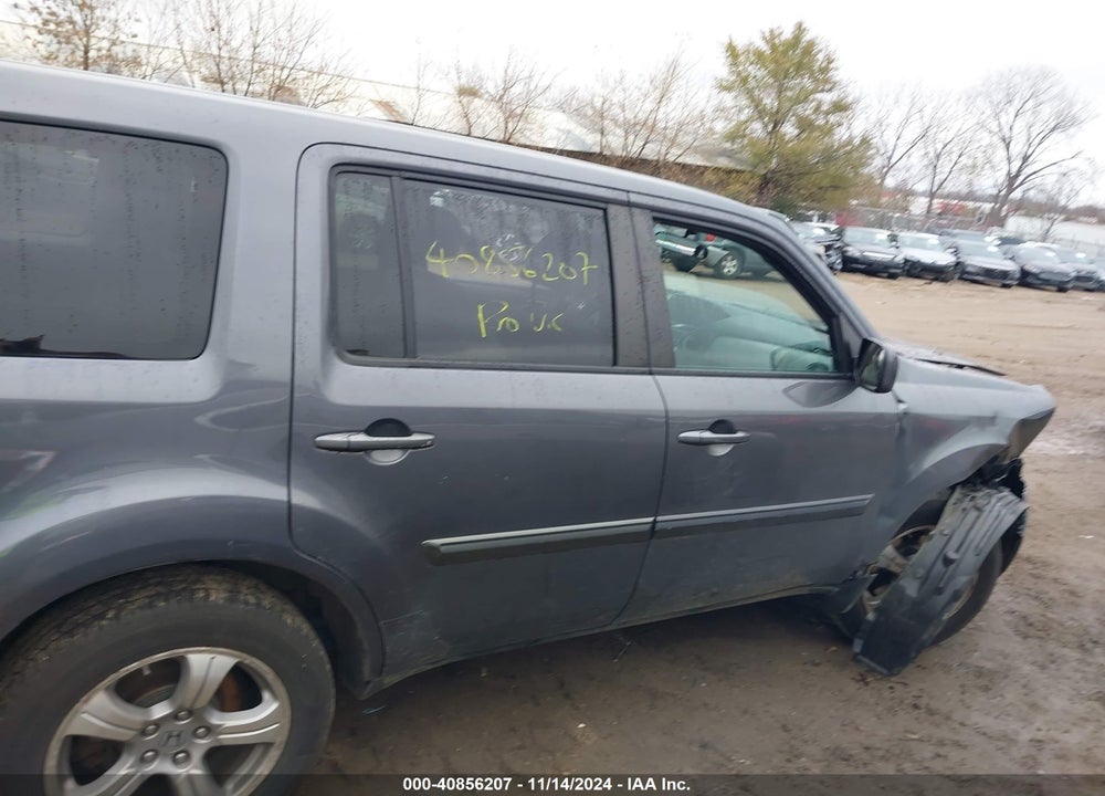 2014 HONDA PILOT EX VIN: 5FNYF4H43EB017027