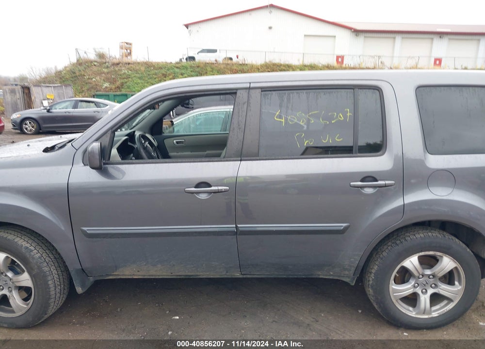 2014 HONDA PILOT EX VIN: 5FNYF4H43EB017027
