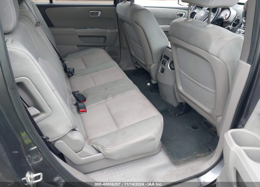 2014 HONDA PILOT EX VIN: 5FNYF4H43EB017027
