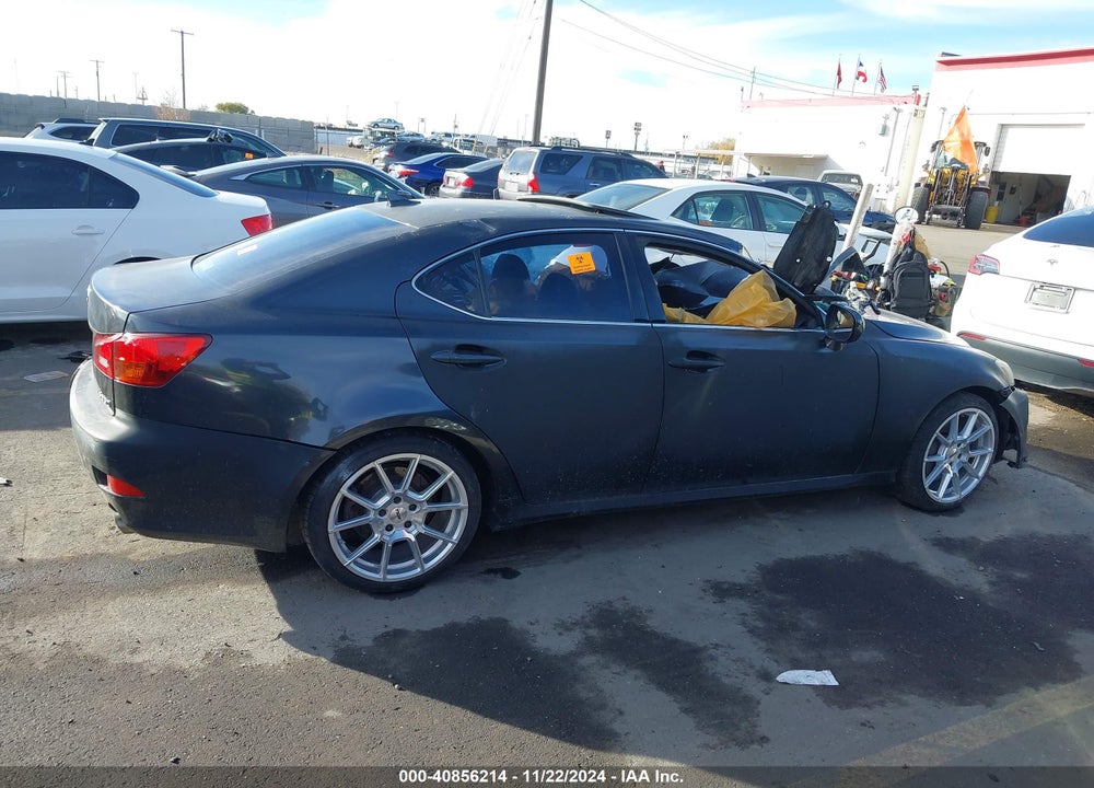 2008 LEXUS IS 350 VIN: JTHBE262X82013481