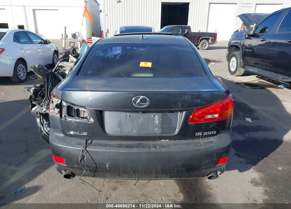 2008 LEXUS IS 350 VIN: JTHBE262X82013481