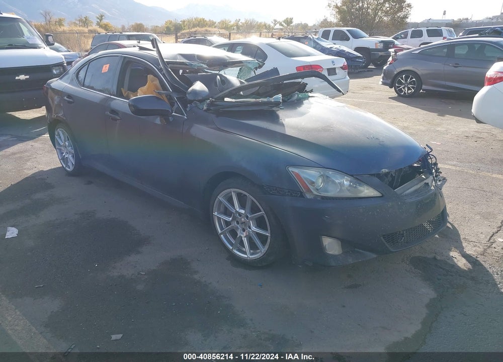 2008 LEXUS IS 350 VIN: JTHBE262X82013481