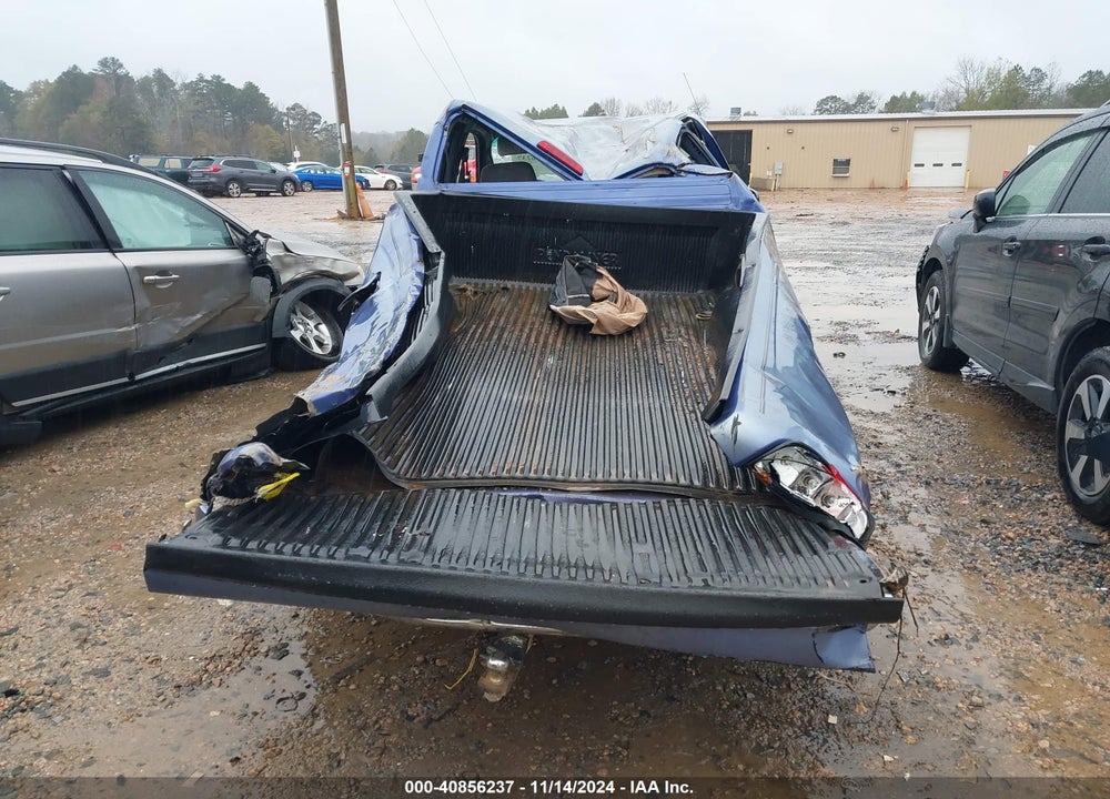 2000 TOYOTA TACOMA BASE V6 VIN: 4TAWN72N7YZ671469