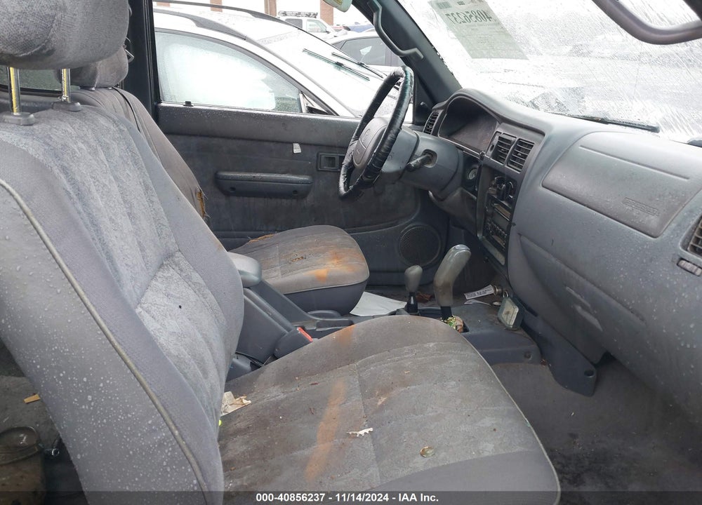 2000 TOYOTA TACOMA BASE V6 VIN: 4TAWN72N7YZ671469