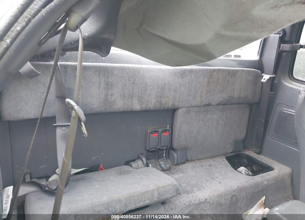 2000 TOYOTA TACOMA BASE V6 VIN: 4TAWN72N7YZ671469
