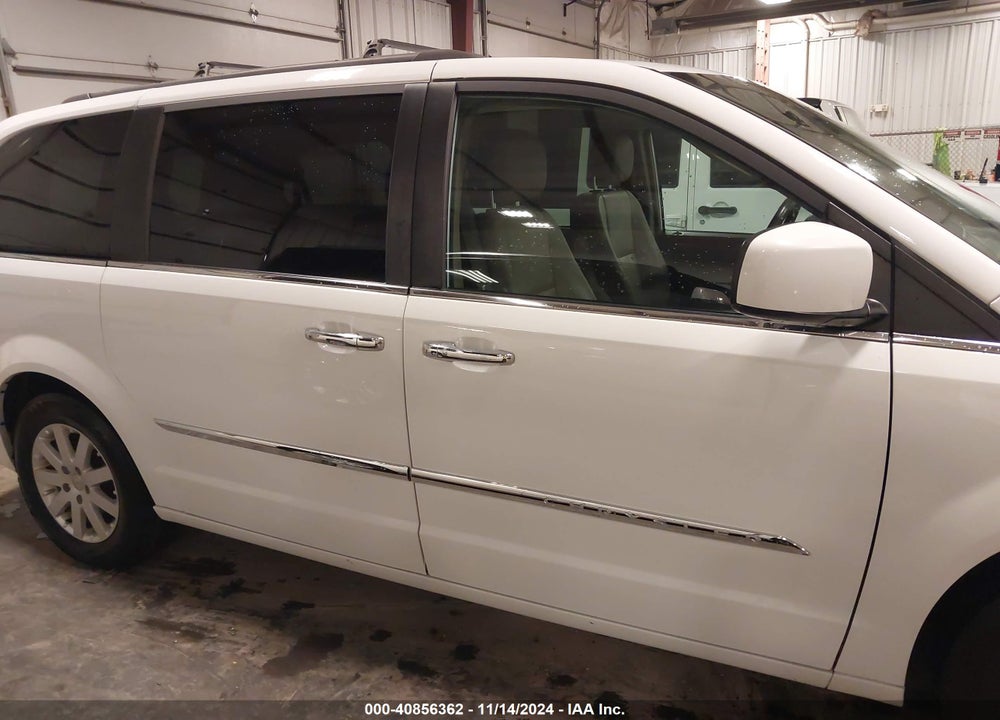 2016 CHRYSLER TOWN & COUNTRY TOURING VIN: 2C4RC1BG2GR261189