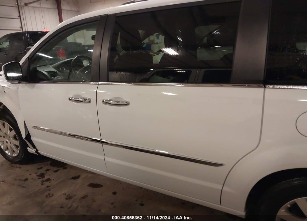 2016 CHRYSLER TOWN & COUNTRY TOURING VIN: 2C4RC1BG2GR261189