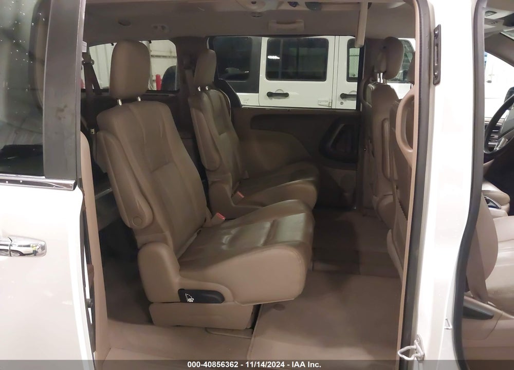 2016 CHRYSLER TOWN & COUNTRY TOURING VIN: 2C4RC1BG2GR261189