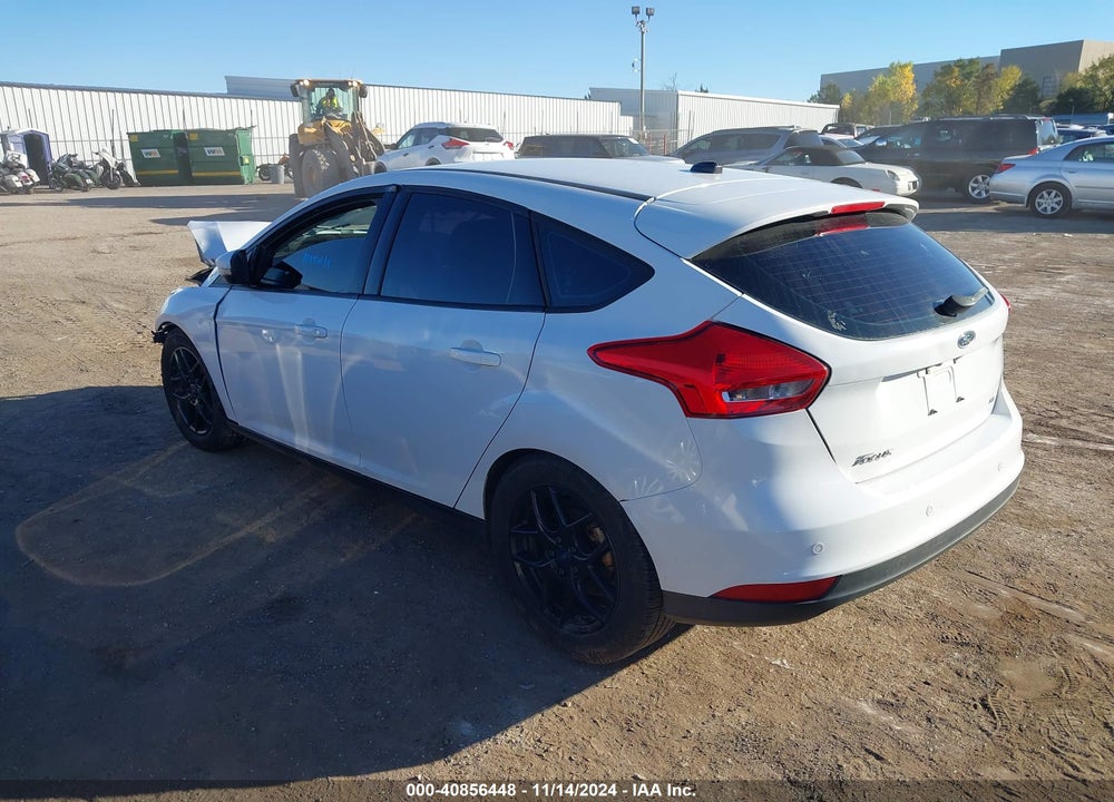 2016 FORD FOCUS SE VIN: 1FADP3K25GL340644