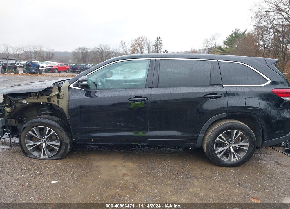 2017 TOYOTA HIGHLANDER LE VIN: 5TDZARFH8HS025159