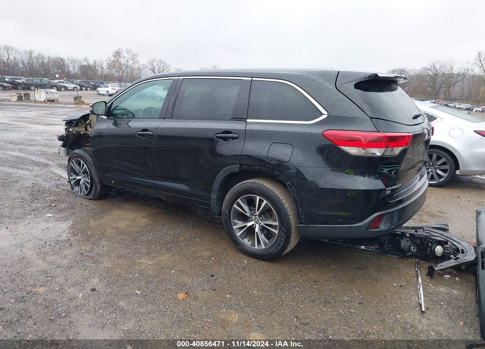 2017 TOYOTA HIGHLANDER LE VIN: 5TDZARFH8HS025159