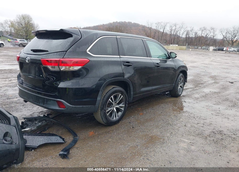 2017 TOYOTA HIGHLANDER LE VIN: 5TDZARFH8HS025159