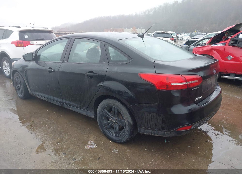 2018 FORD FOCUS S VIN: 1FADP3E20JL256976