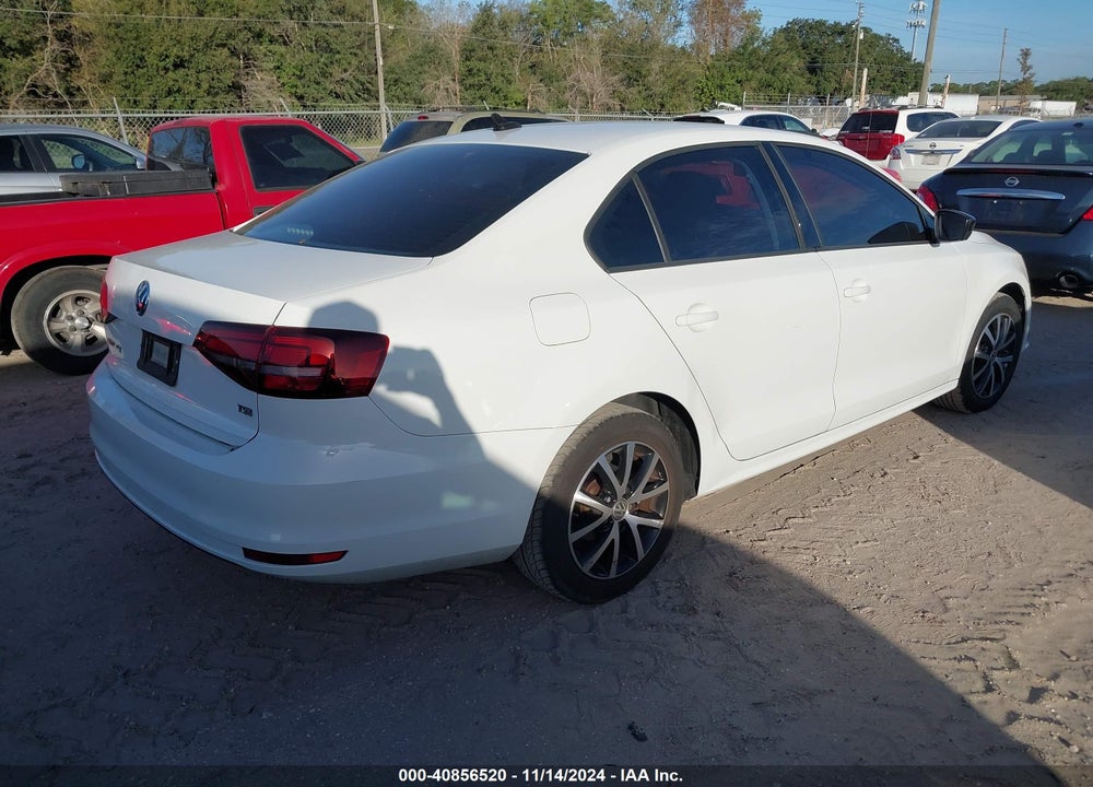 2016 VOLKSWAGEN JETTA 1.4T SE VIN: 3VWD67AJ5GM356450