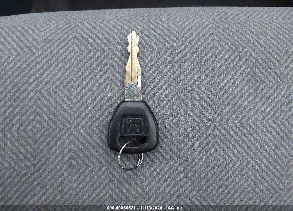 2001 HONDA CIVIC LX VIN: JHMES16521S011479