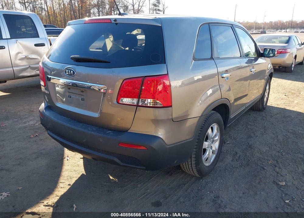 2011 KIA SORENTO LX VIN: 5XYKT3A13BG094199