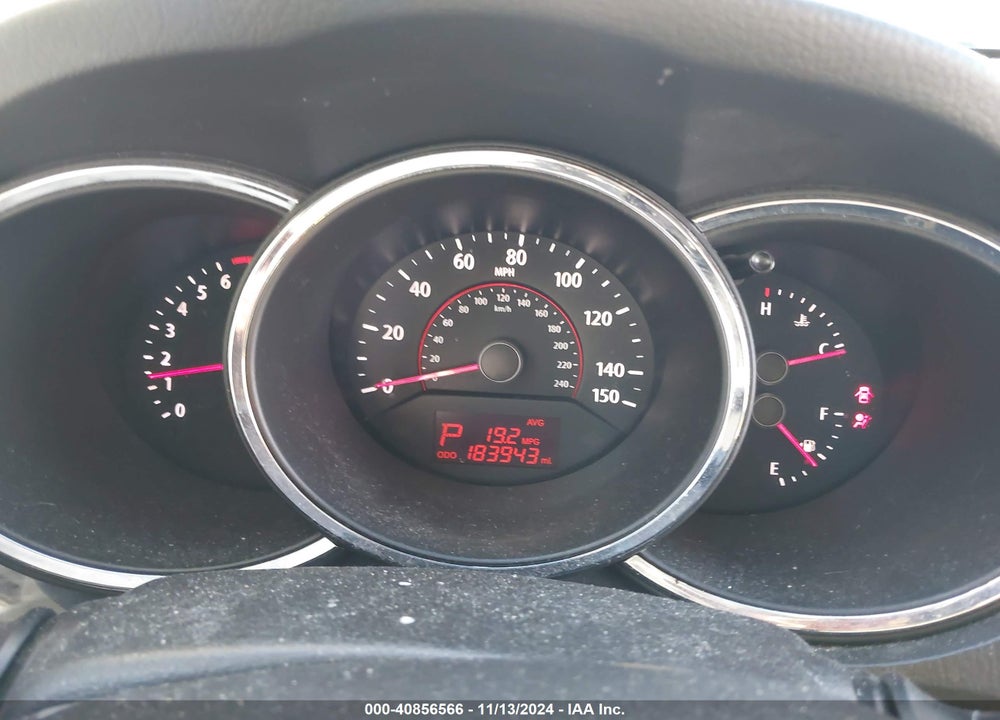 2011 KIA SORENTO LX VIN: 5XYKT3A13BG094199