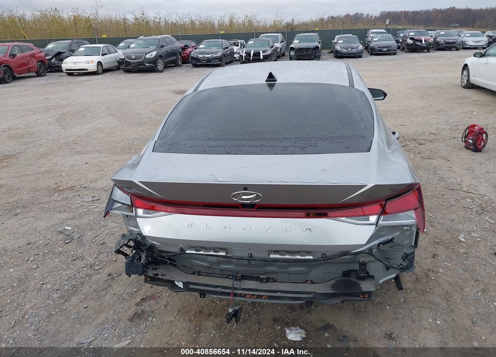 2023 HYUNDAI ELANTRA SEL VIN: 5NPLM4AG8PH108593