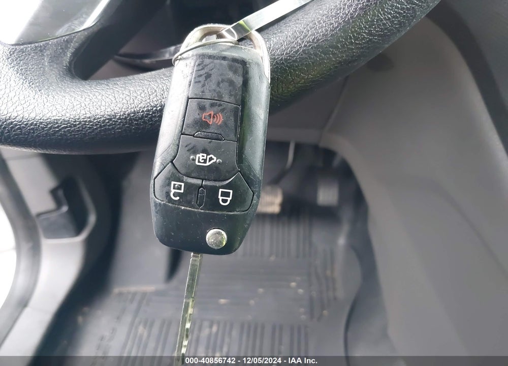 2019 FORD TRANSIT CONNECT XL VIN: NM0LE7E23K1431413