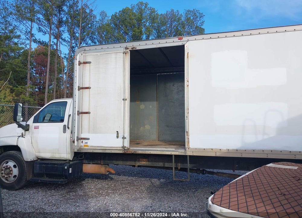 2007 GMC C7500 C7C042 VIN: 1GDJ7C1327F404107