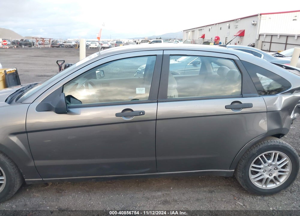 2010 FORD FOCUS SE VIN: 1FAHP3FN4AW137238